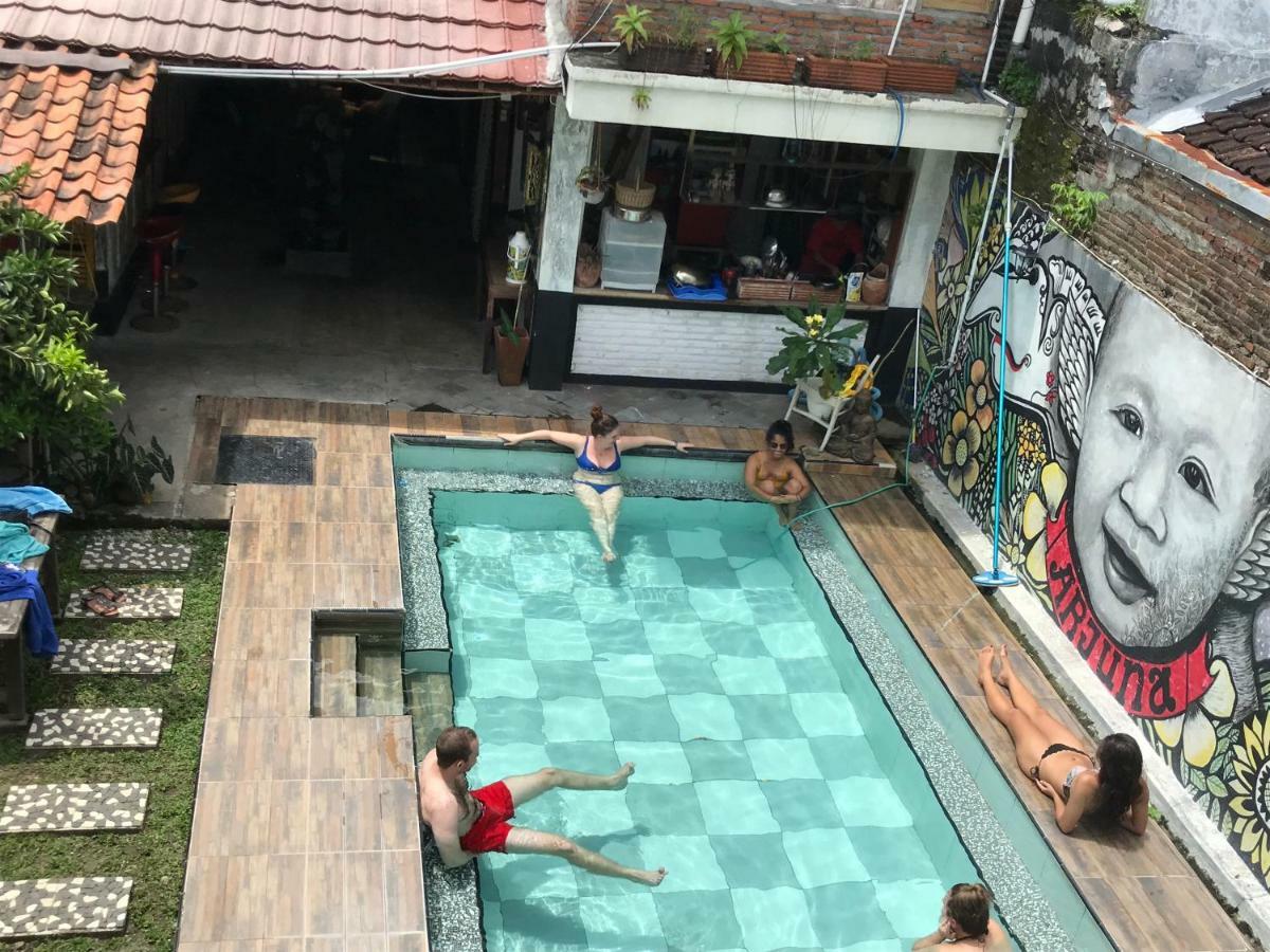 Arjuna Garden Homestay Yogyakarta Exterior photo