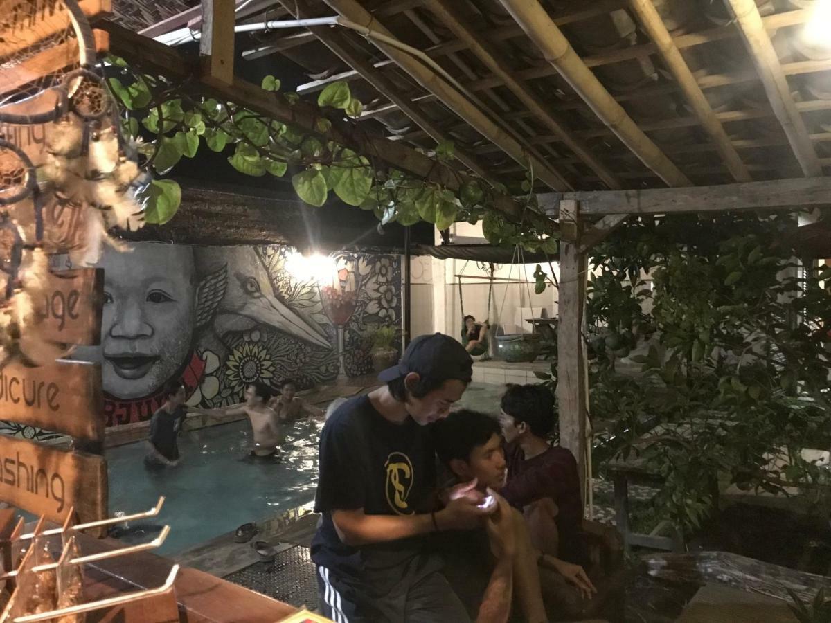 Arjuna Garden Homestay Yogyakarta Exterior photo