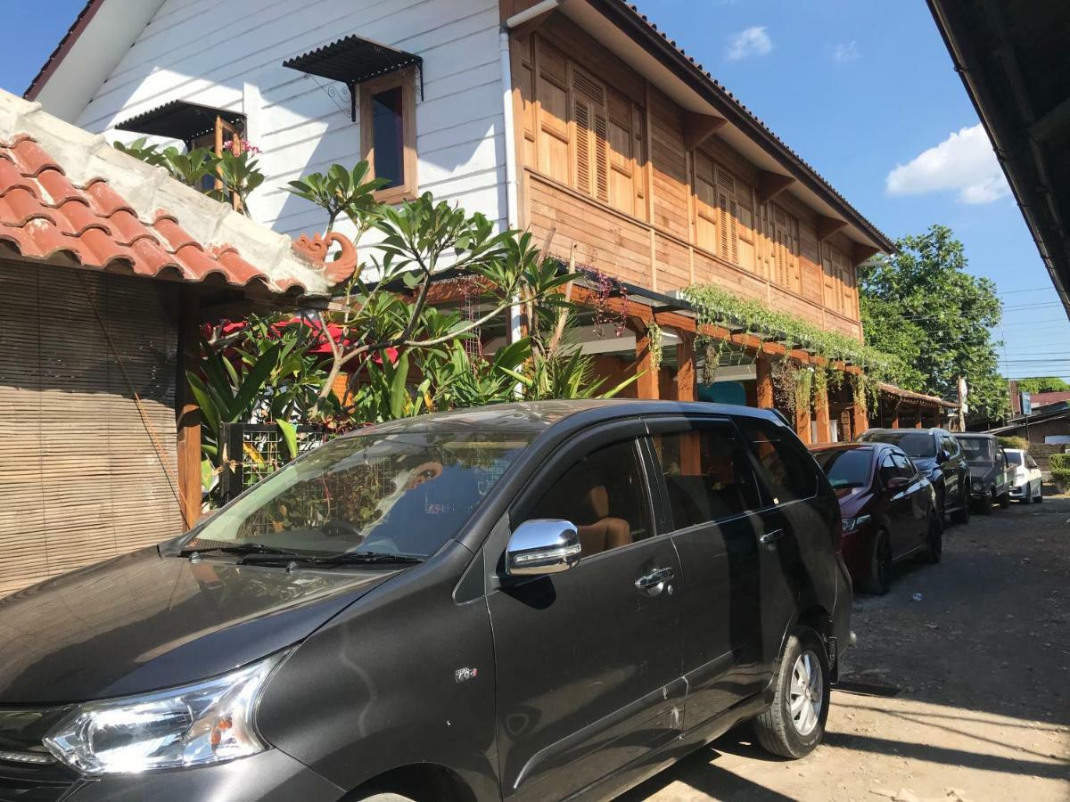 Arjuna Garden Homestay Yogyakarta Exterior photo