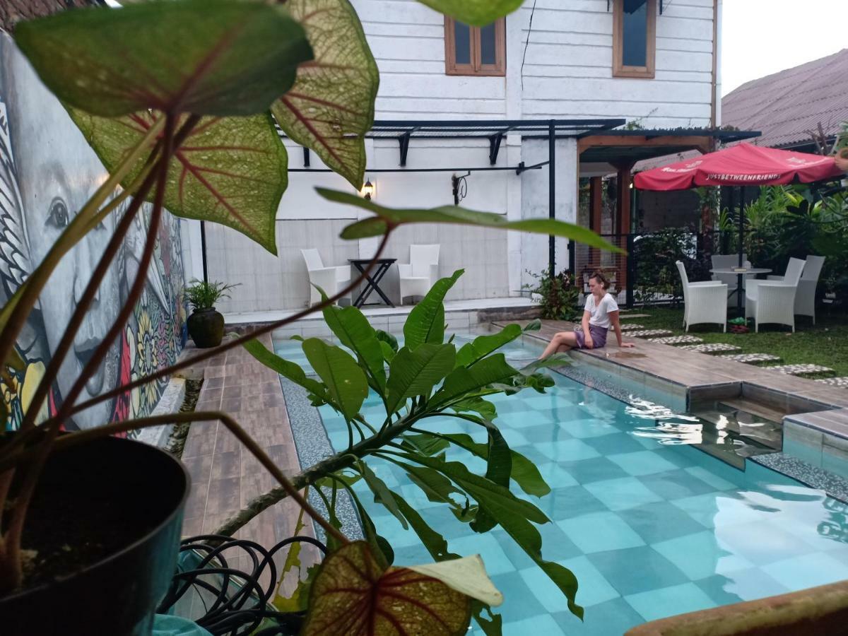 Arjuna Garden Homestay Yogyakarta Exterior photo
