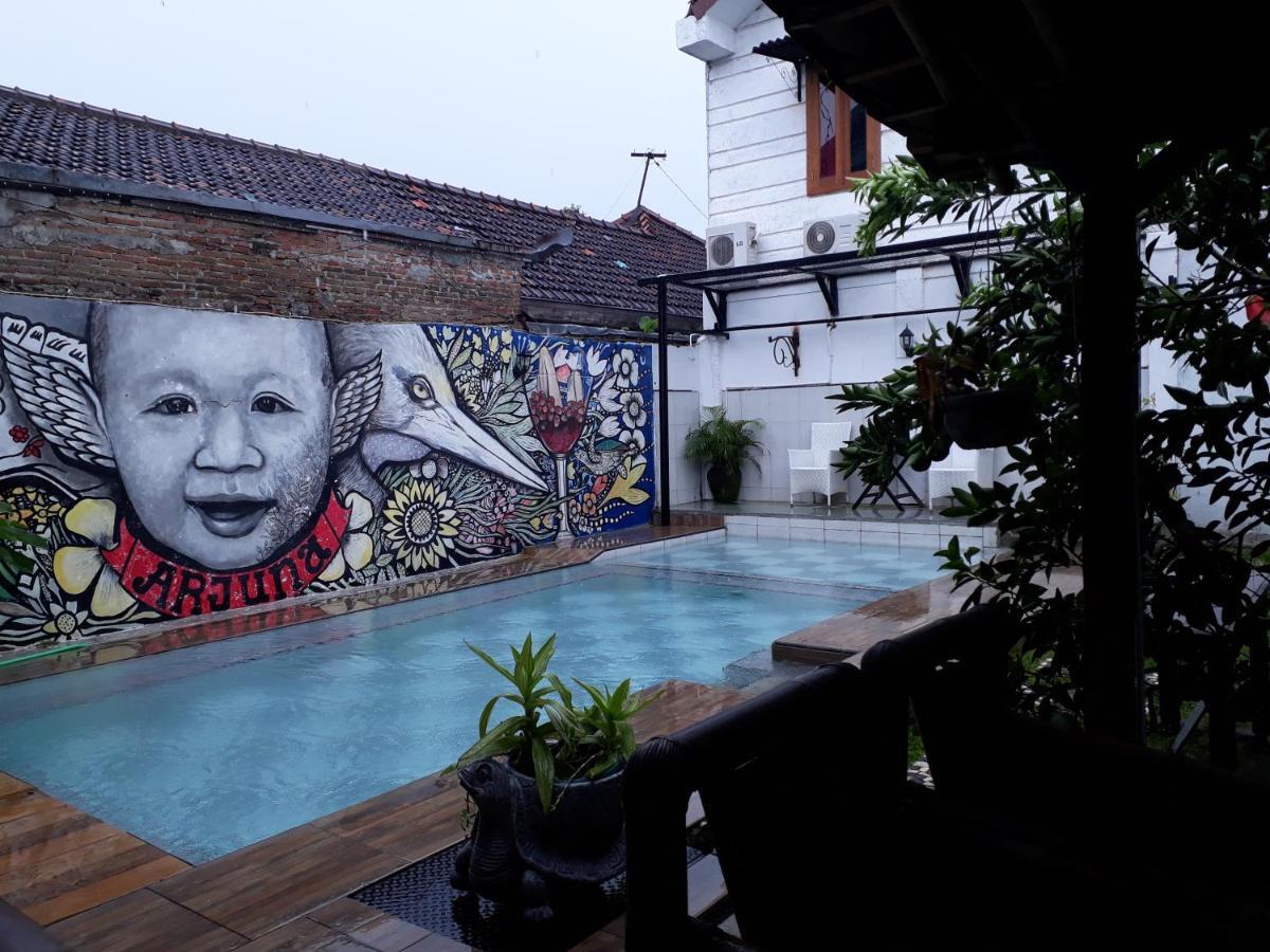 Arjuna Garden Homestay Yogyakarta Exterior photo